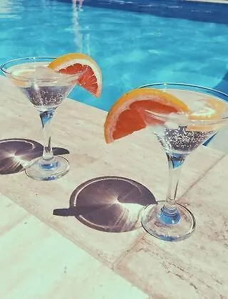 2-bedroom Flat With A Private Swimming Pool