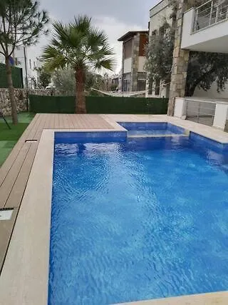 דירה 2-bedroom Flat With A Private Swimming Pool בודרום