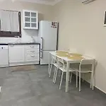 Apartment 2-bedroom Flat With A Private Swimming Pool
