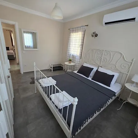 2-bedroom Flat With A Private Swimming Pool Apartment