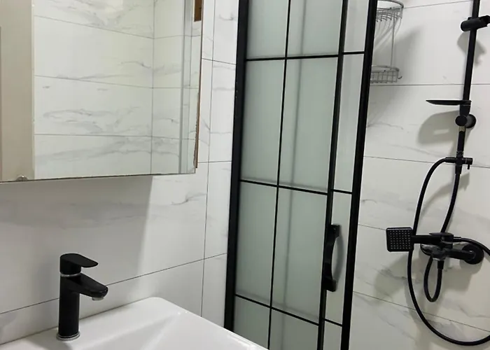 2-bedroom Flat With A Private Swimming Pool Lägenhet