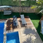 2-bedroom Flat With A Private Swimming Pool بودروم